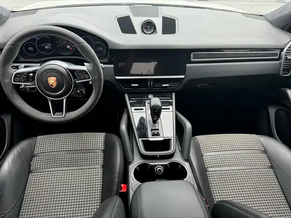 Porsche Cayenne 2020