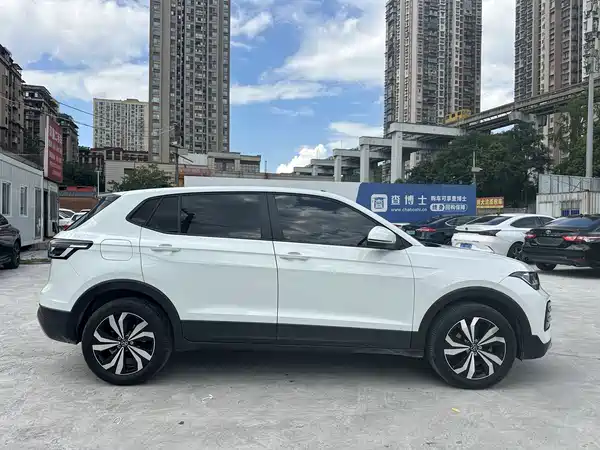 Volkswagen Tharu 2025
