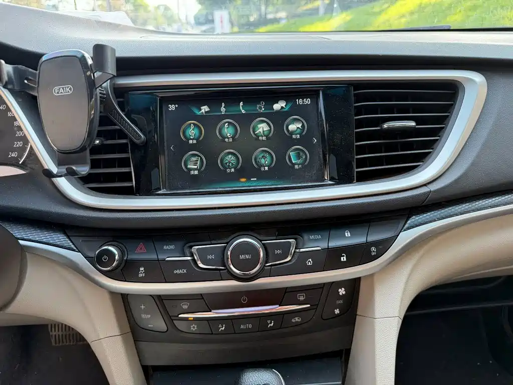 Buick Excelle 2020 — фото 10