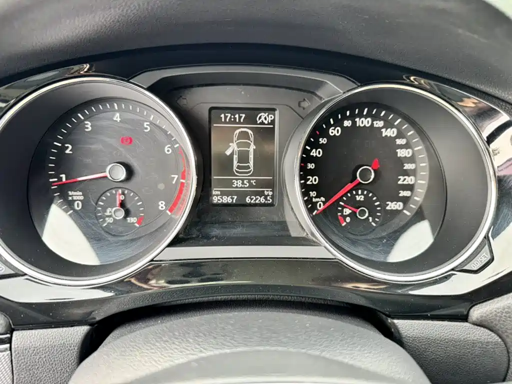 Volkswagen Sagitar 2019