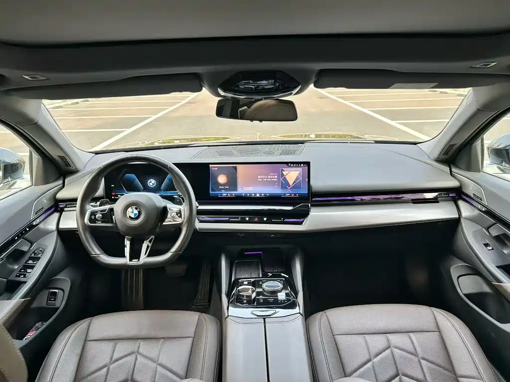 BMW 5 Series 2025