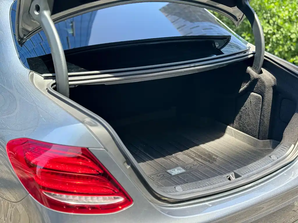 Mercedes-Benz E-Class 2020 — фото 8