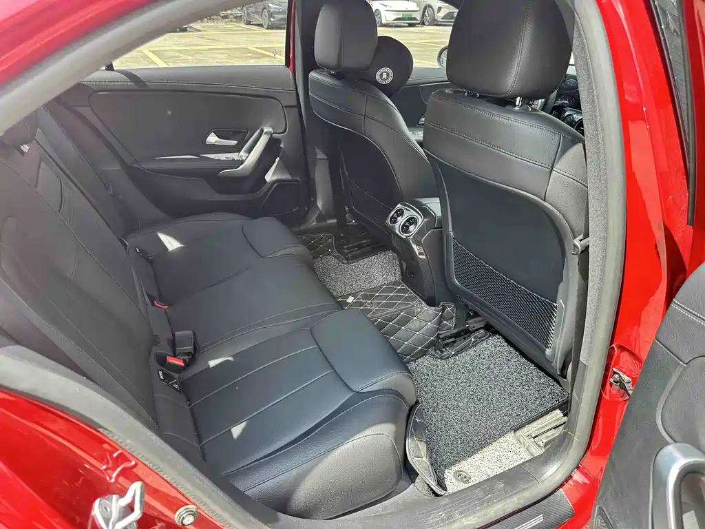 Mercedes-Benz A-Class 2021 — фото 13