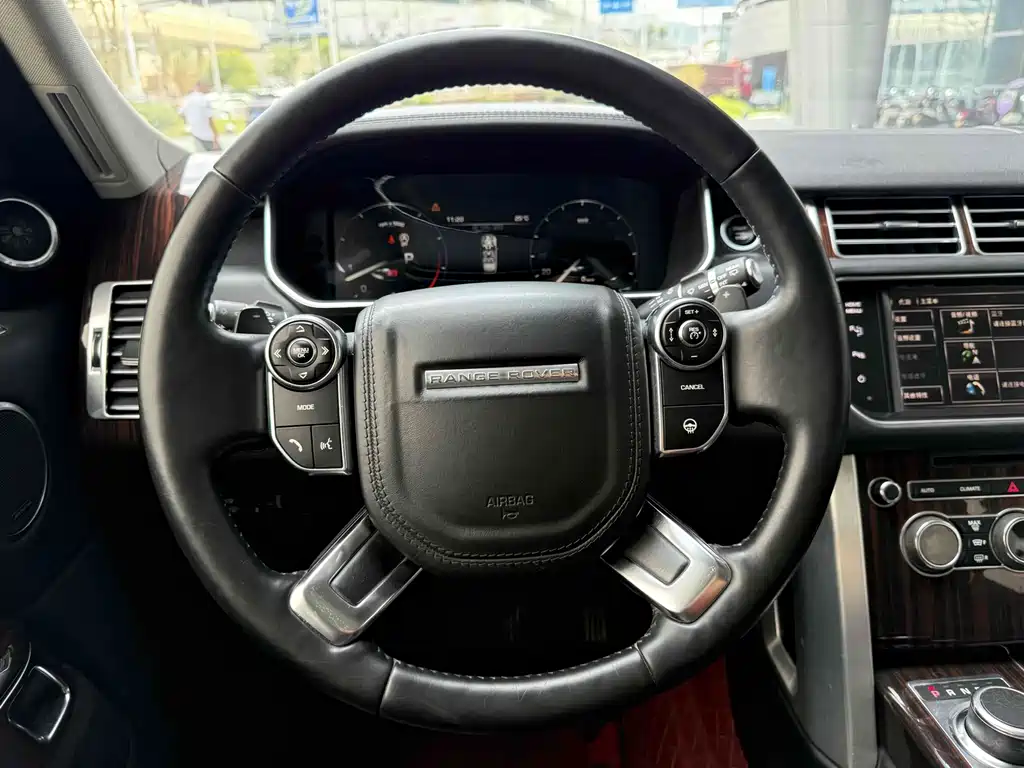 Land Rover Range Rover 2015 — фото 12