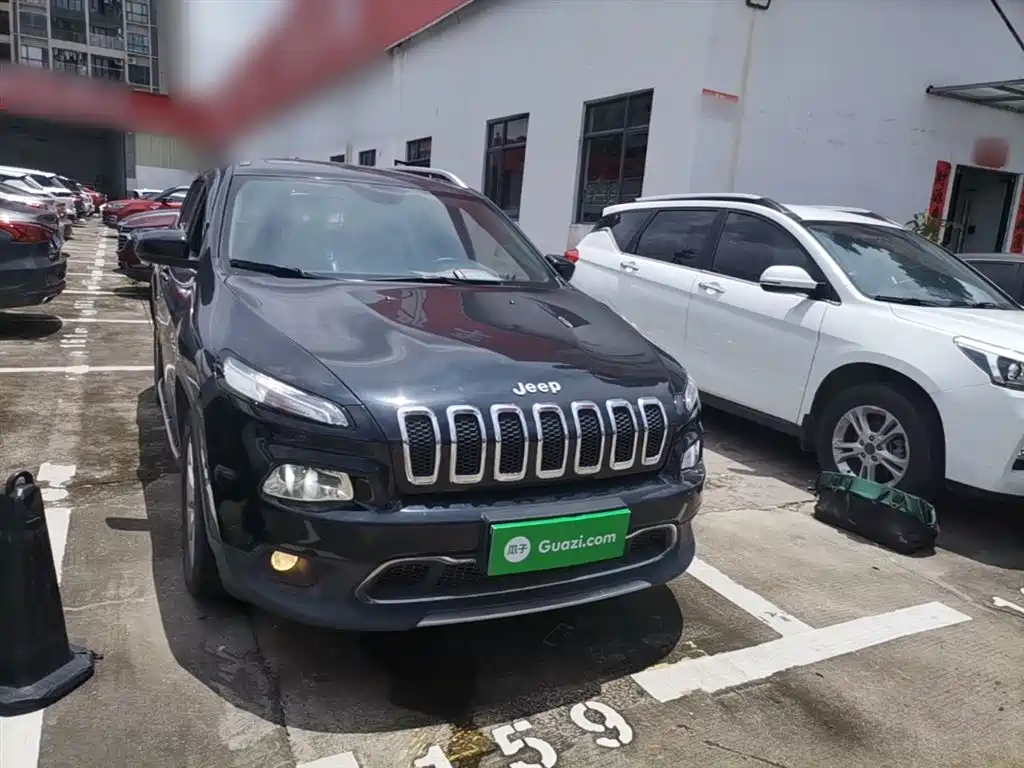 Jeep Cherokee 2019 — фото 4