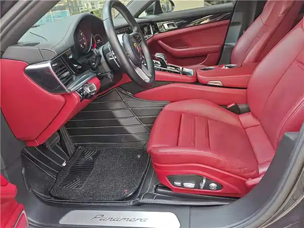 Porsche Panamera 2021