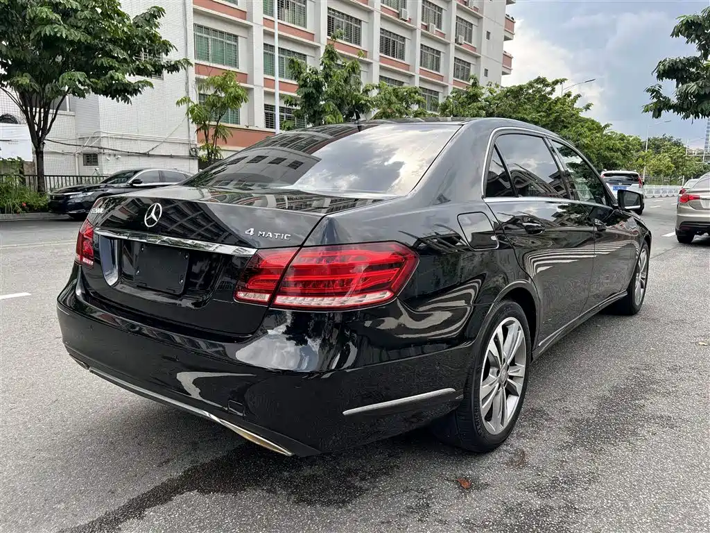 Mercedes-Benz E-Class 2015 — фото 8