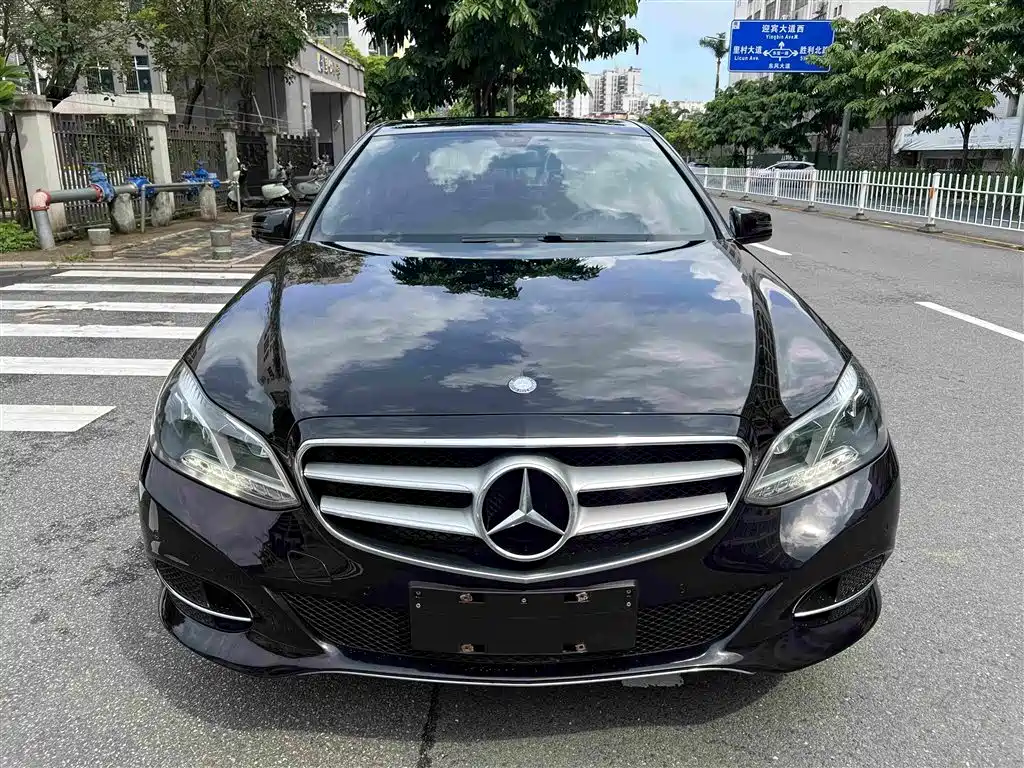 Mercedes-Benz E-Class 2015 — фото 15