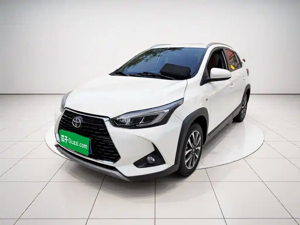 Toyota Yaris L 2023