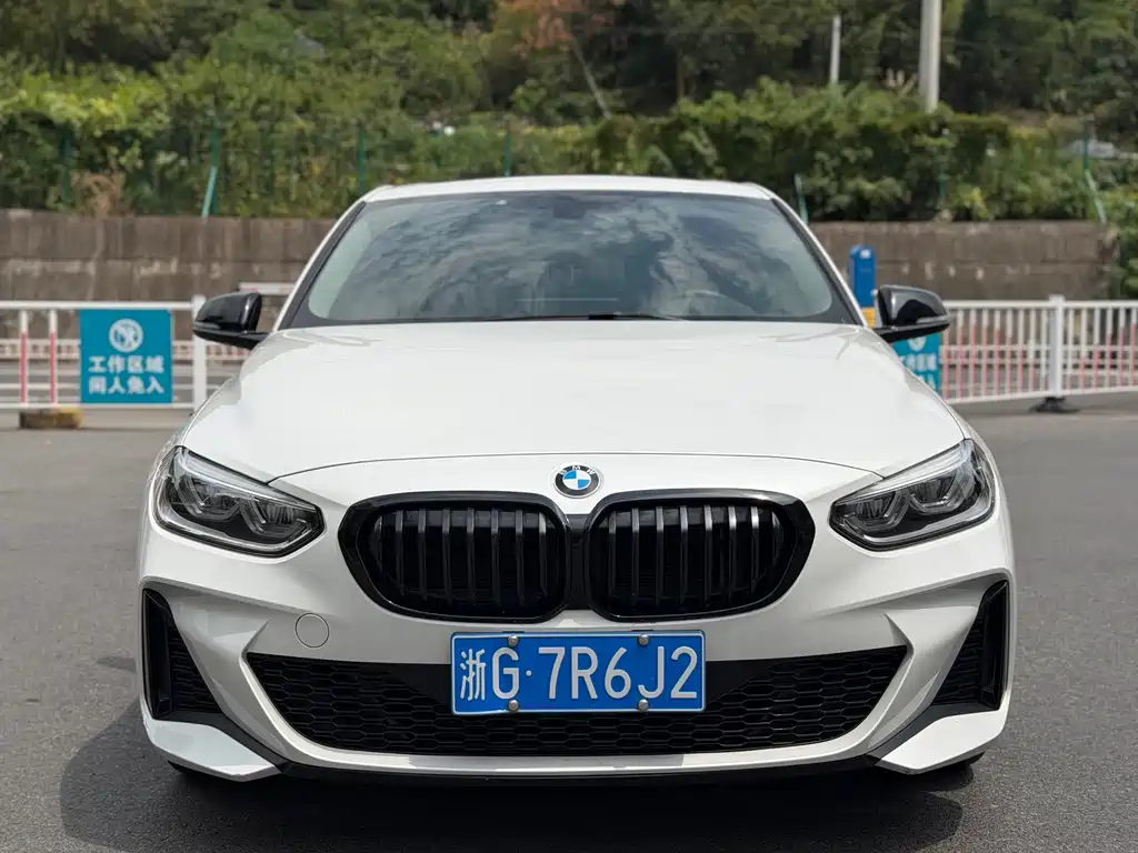 BMW 1 Series 2023
