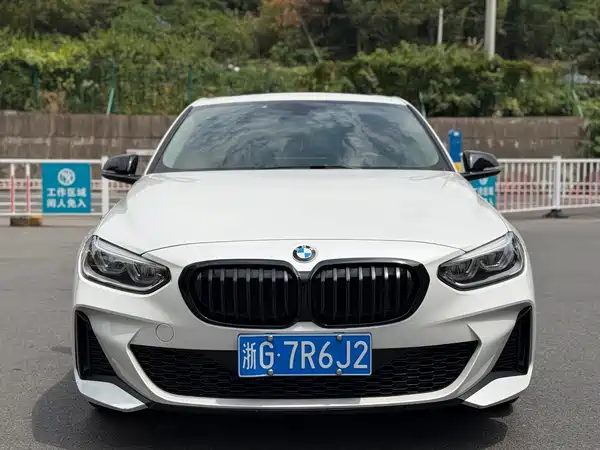 BMW 1 Series 2023