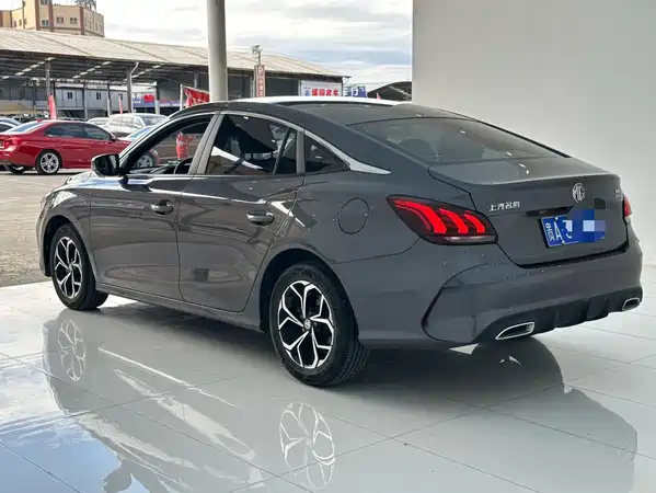 MG MG5 2022