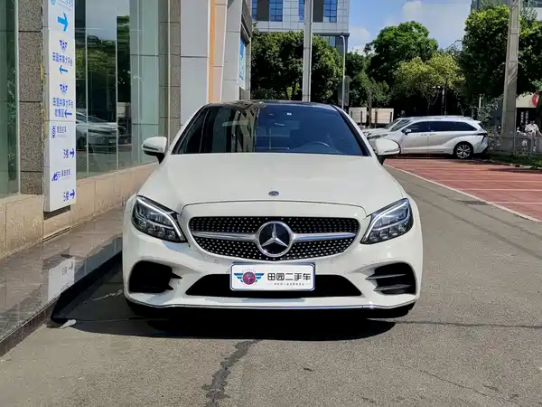 Mercedes-Benz C-Class 2020