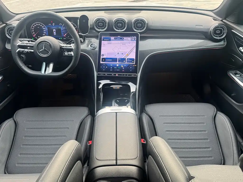 Mercedes-Benz C-Class 2024