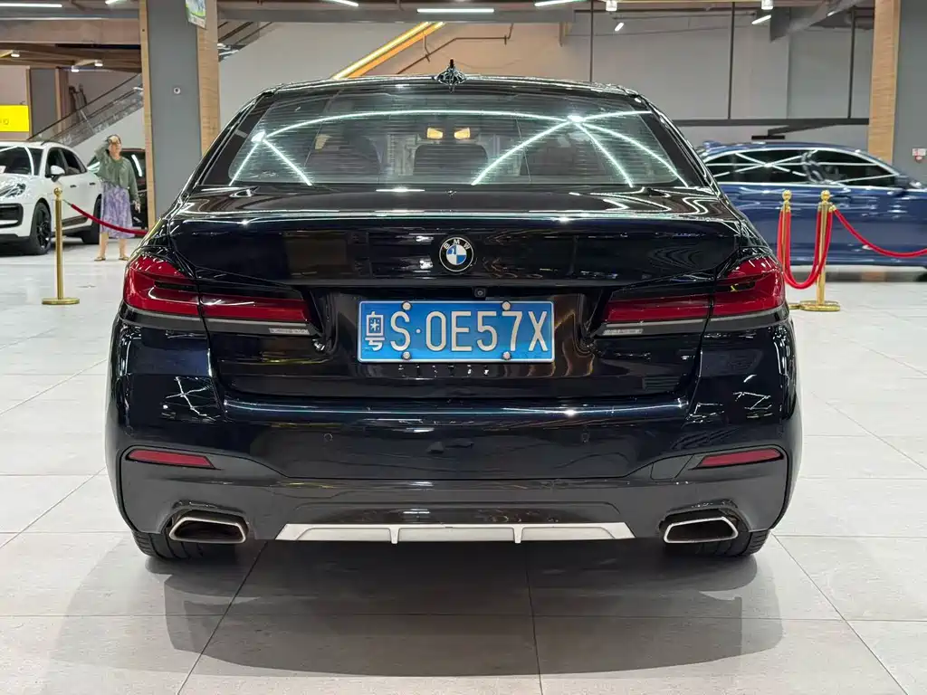 BMW 5 Series 2021
