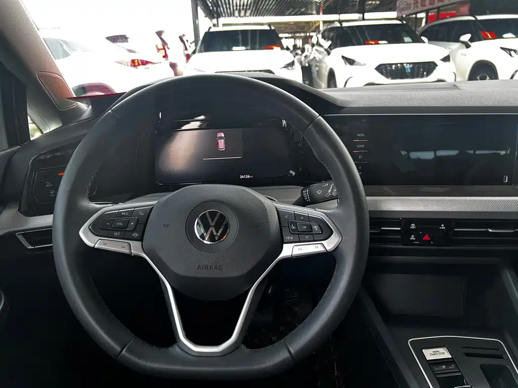Volkswagen Golf 2023