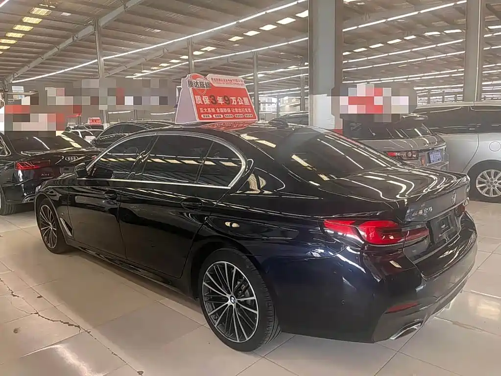 BMW 5 Series 2022 — фото 15