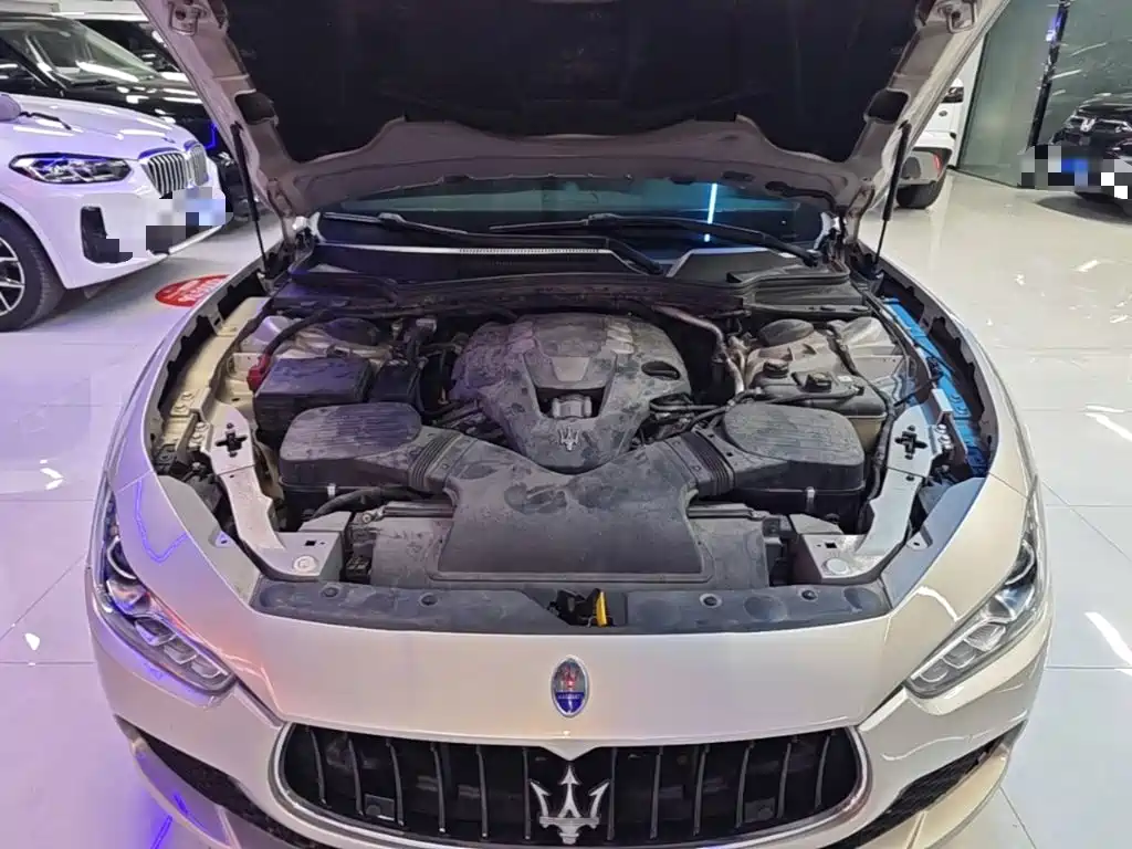 Maserati Ghibli 2016 — фото 16