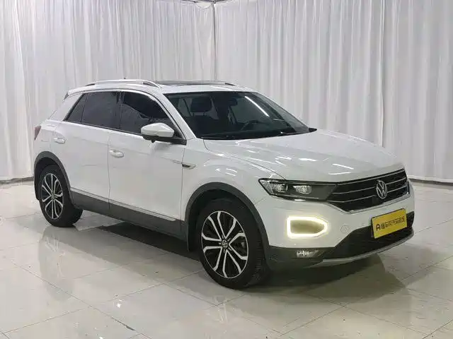 Volkswagen T-Roc 2022 — фото 8