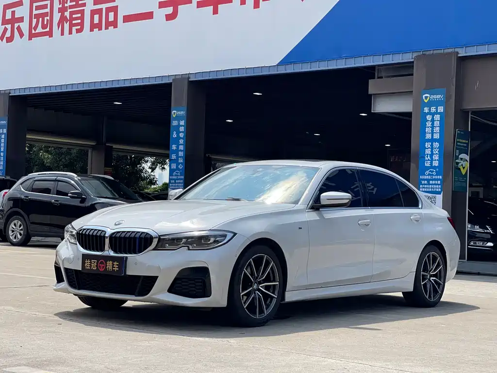 BMW 3 Series 2021