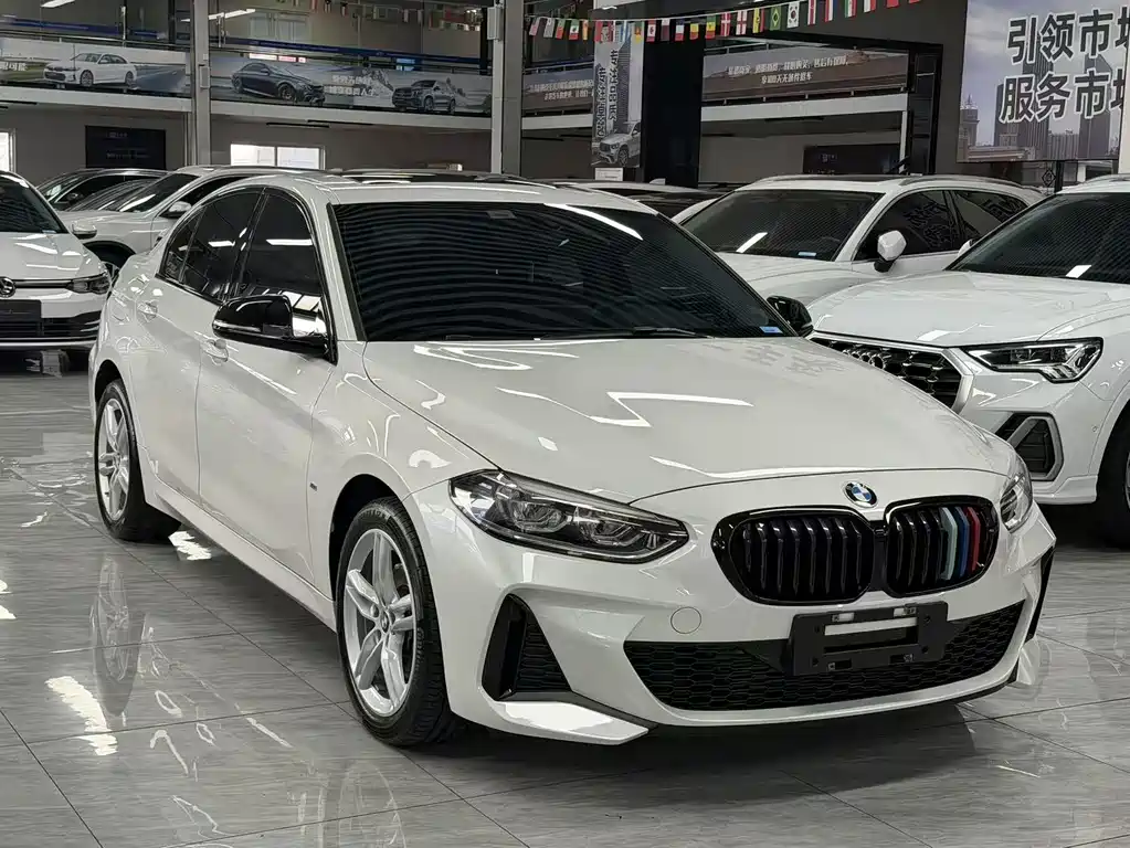 BMW 1 Series 2023
