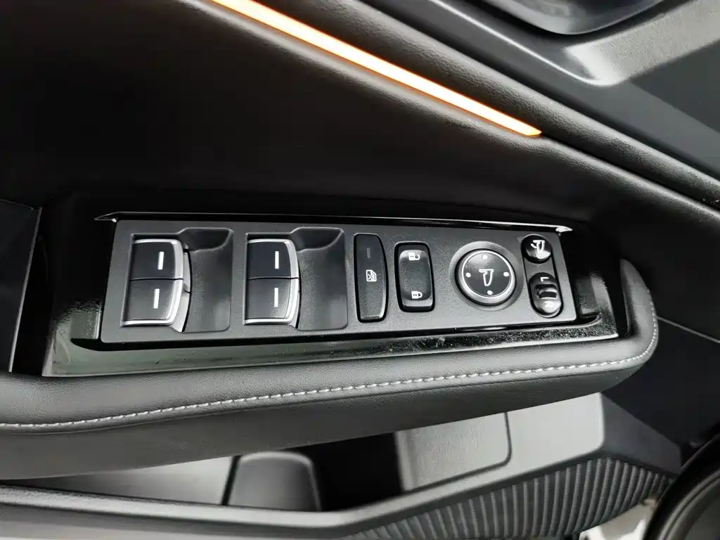 Honda Accord 2023 — фото 9