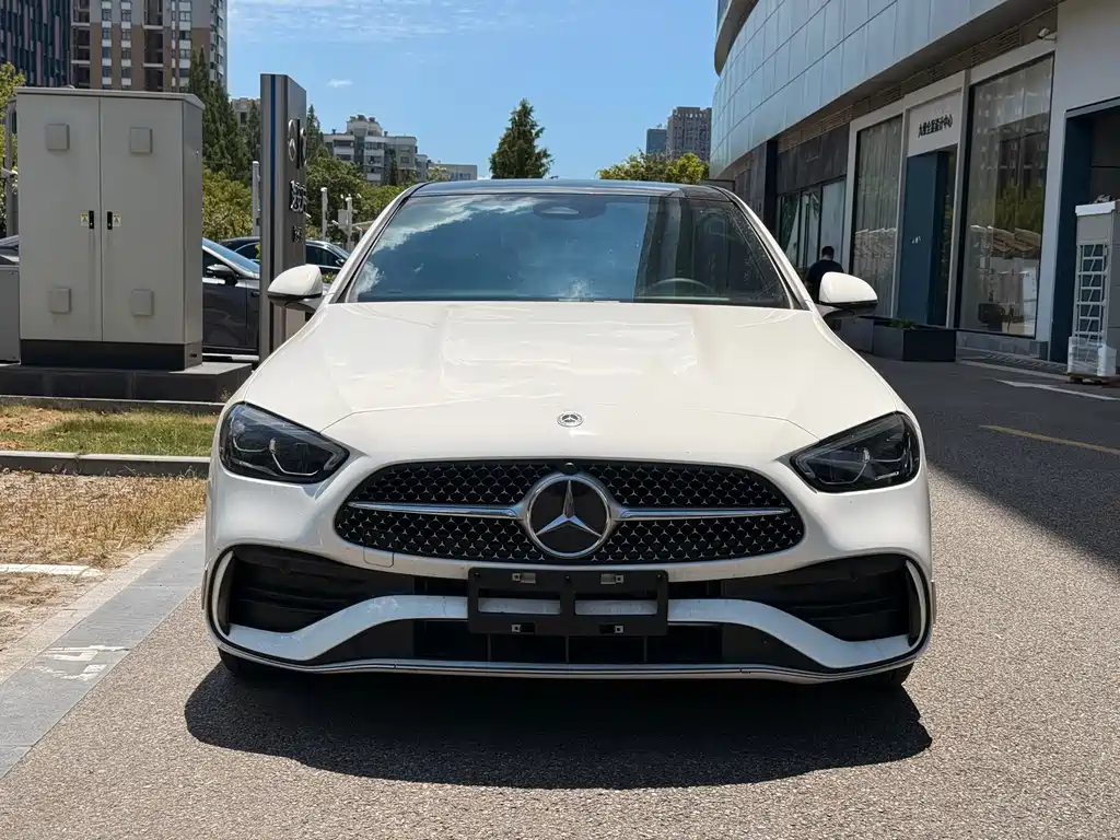 Mercedes-Benz C-Class 2023