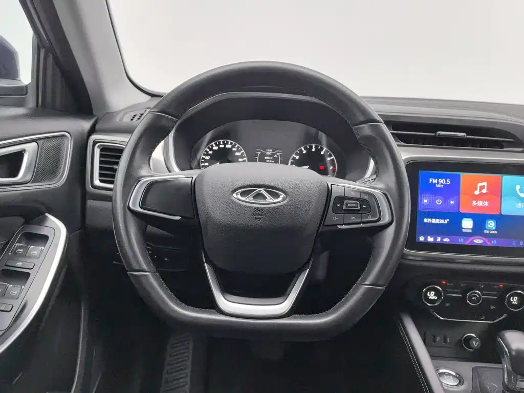 Chery Tiggo 8 2023 — фото 11