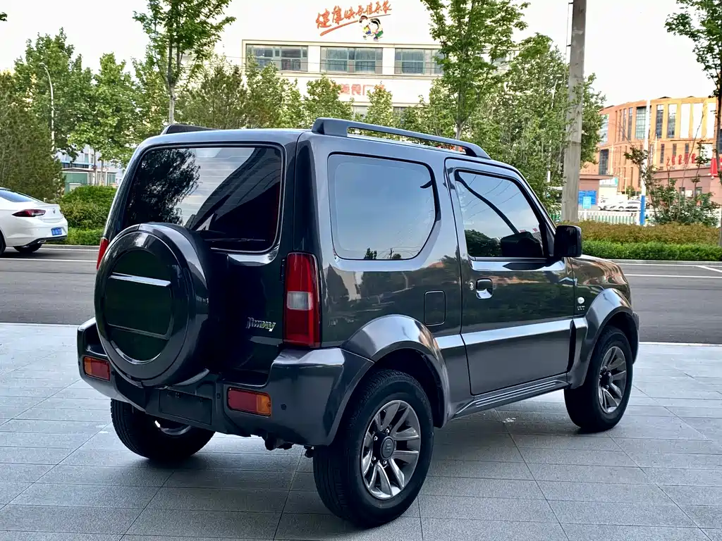 Suzuki Jimny 2015 — фото 9