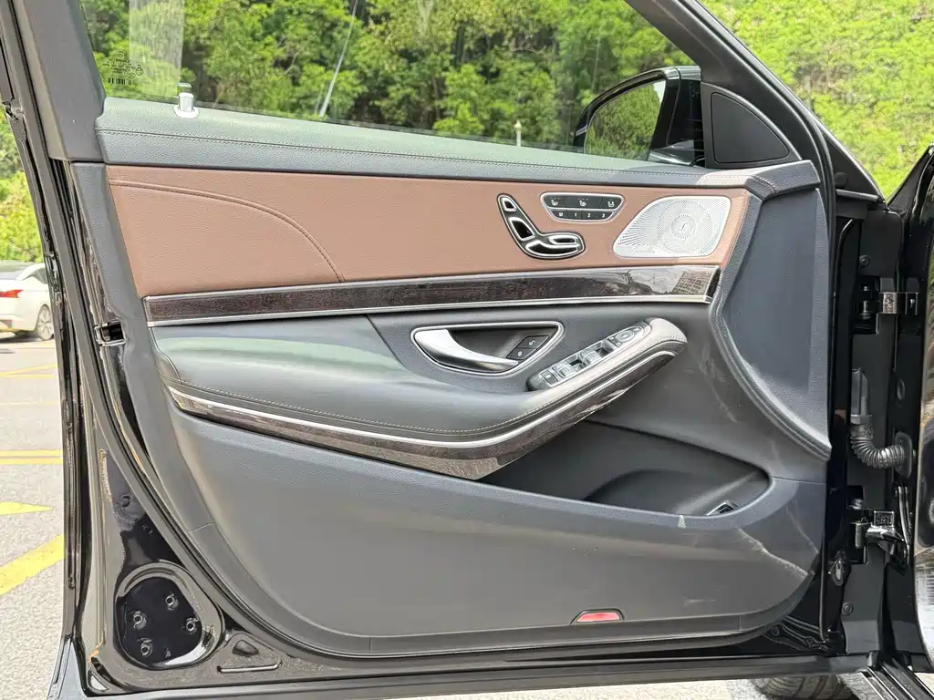 Mercedes-Benz S-Class 2015 — фото 18