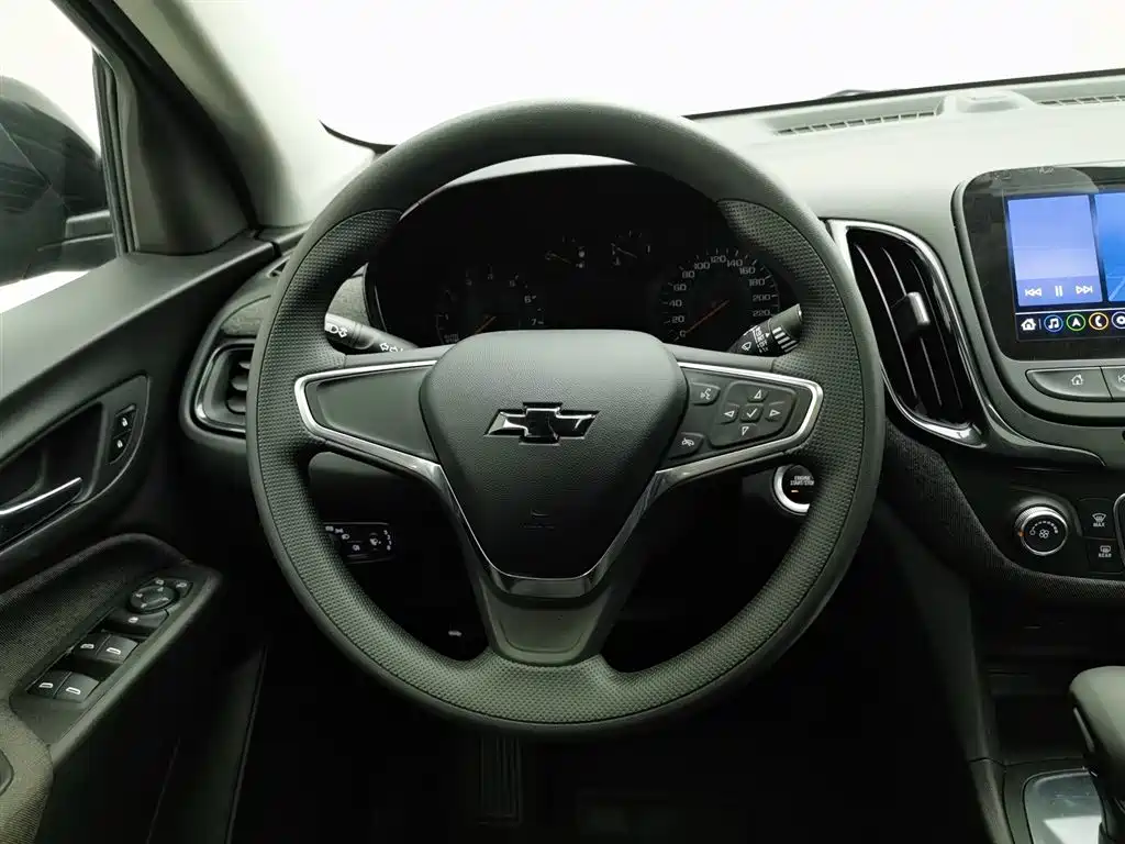 Chevrolet Equinox 2021 — фото 11