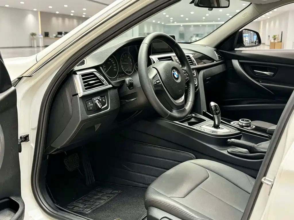 BMW 3 Series 2017