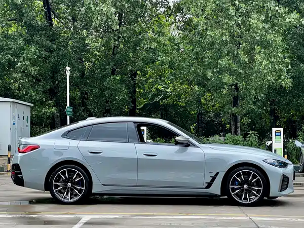 BMW i4 2023