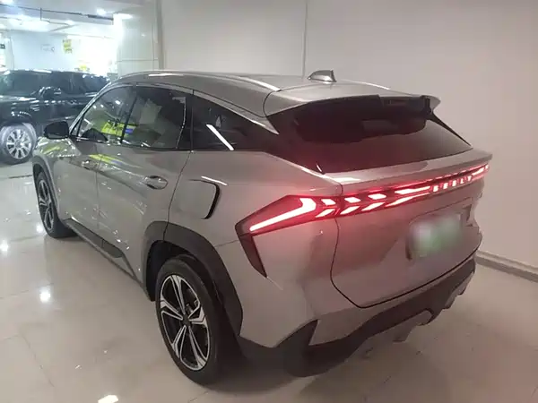 Geely Galaxy L7 2024