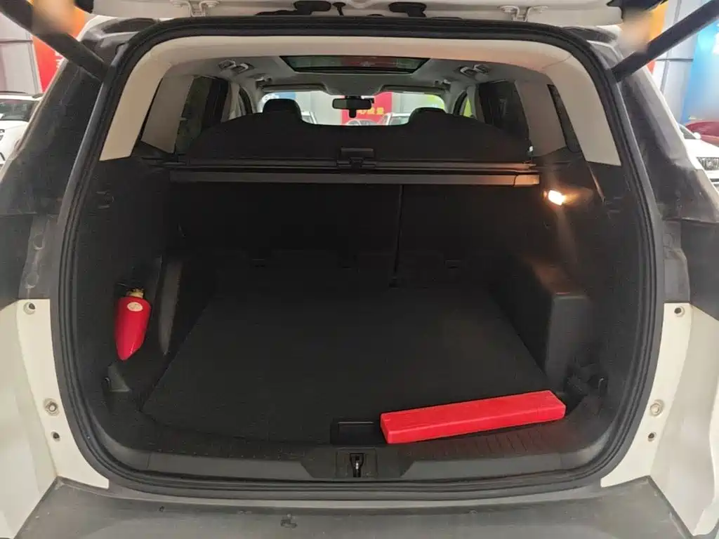 Ford Kuga 2015 — фото 19