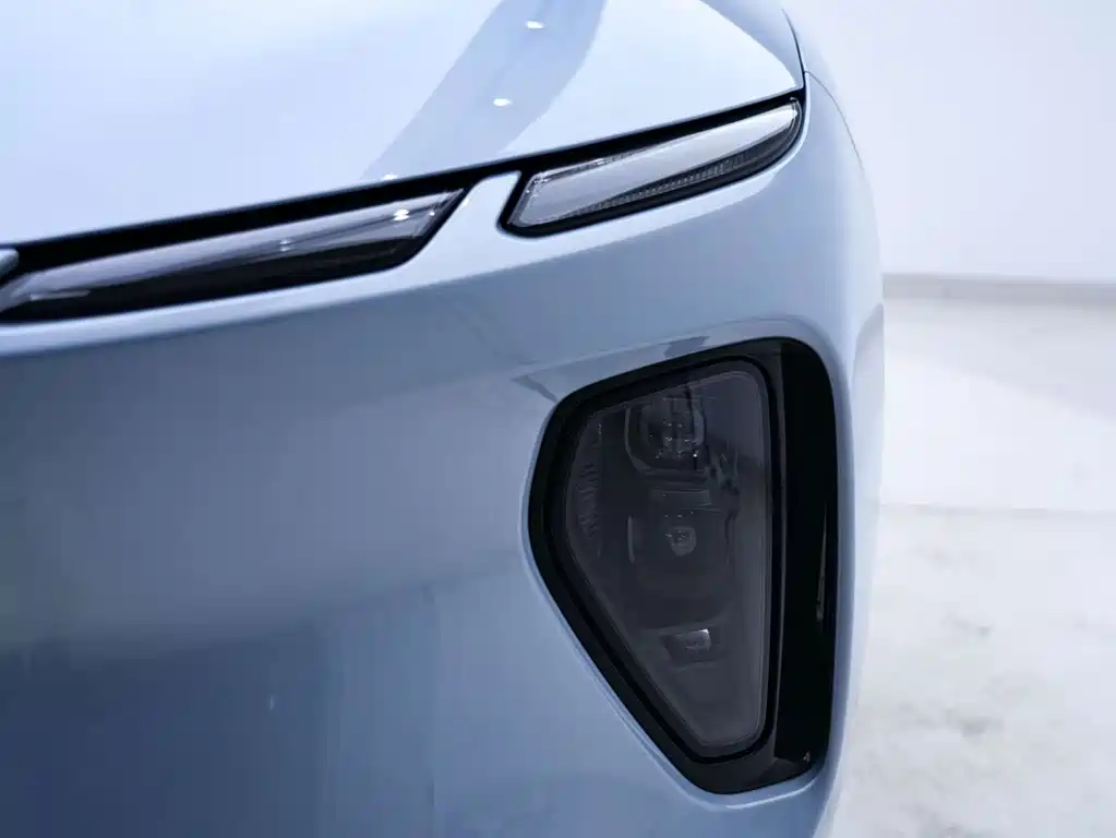 NIO EC6 2024 — фото 10