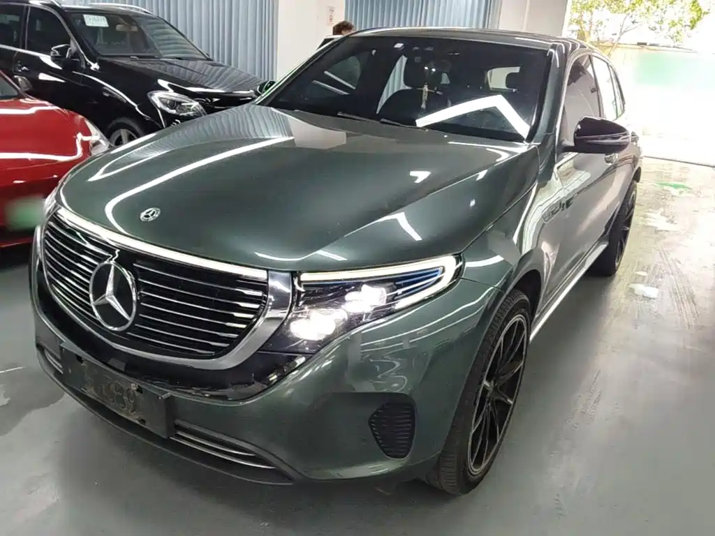 Mercedes-Benz EQC 2021 — фото 1