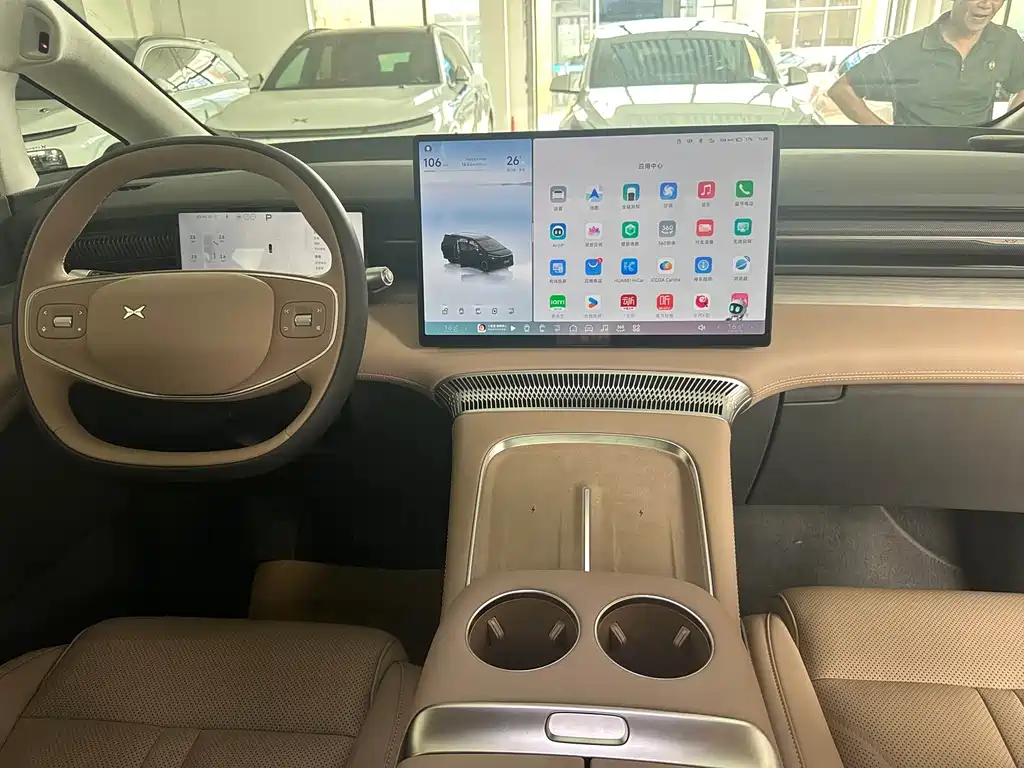 XPeng X9 2025