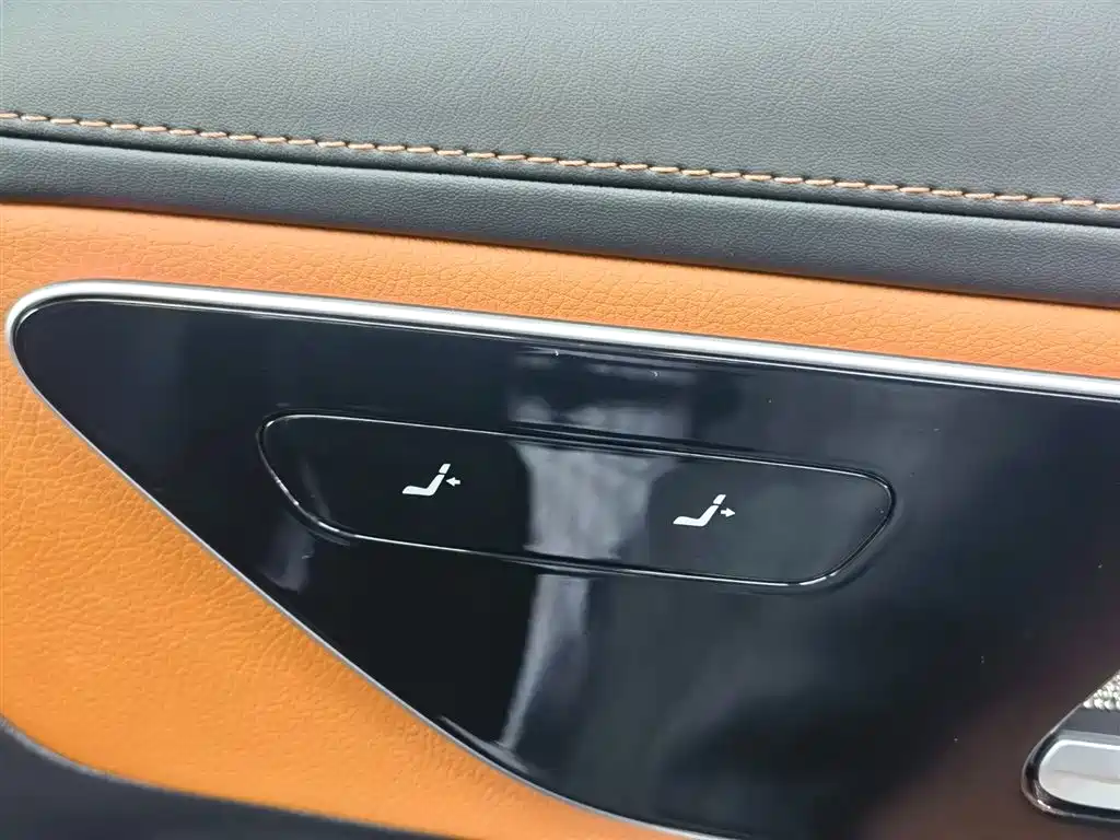 Mercedes-Benz GLC 2025 — фото 35