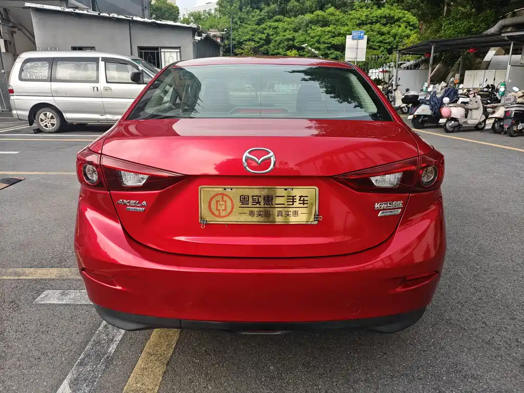 Mazda 3 Axela 2016