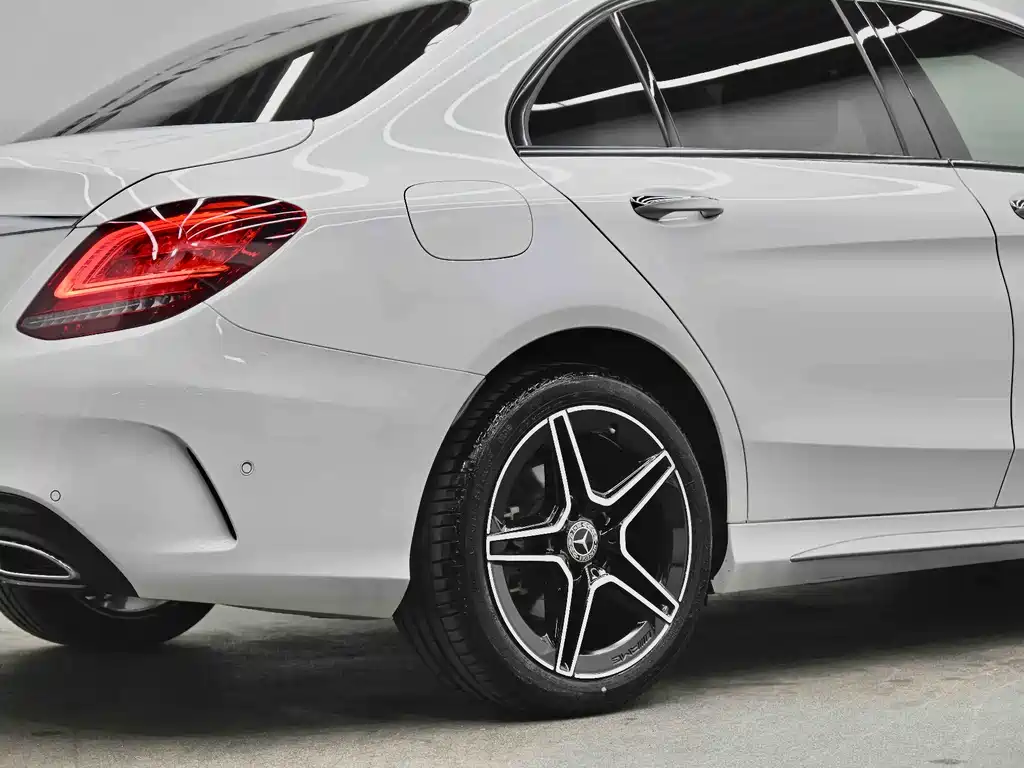 Mercedes-Benz C-Class 2021 — фото 15