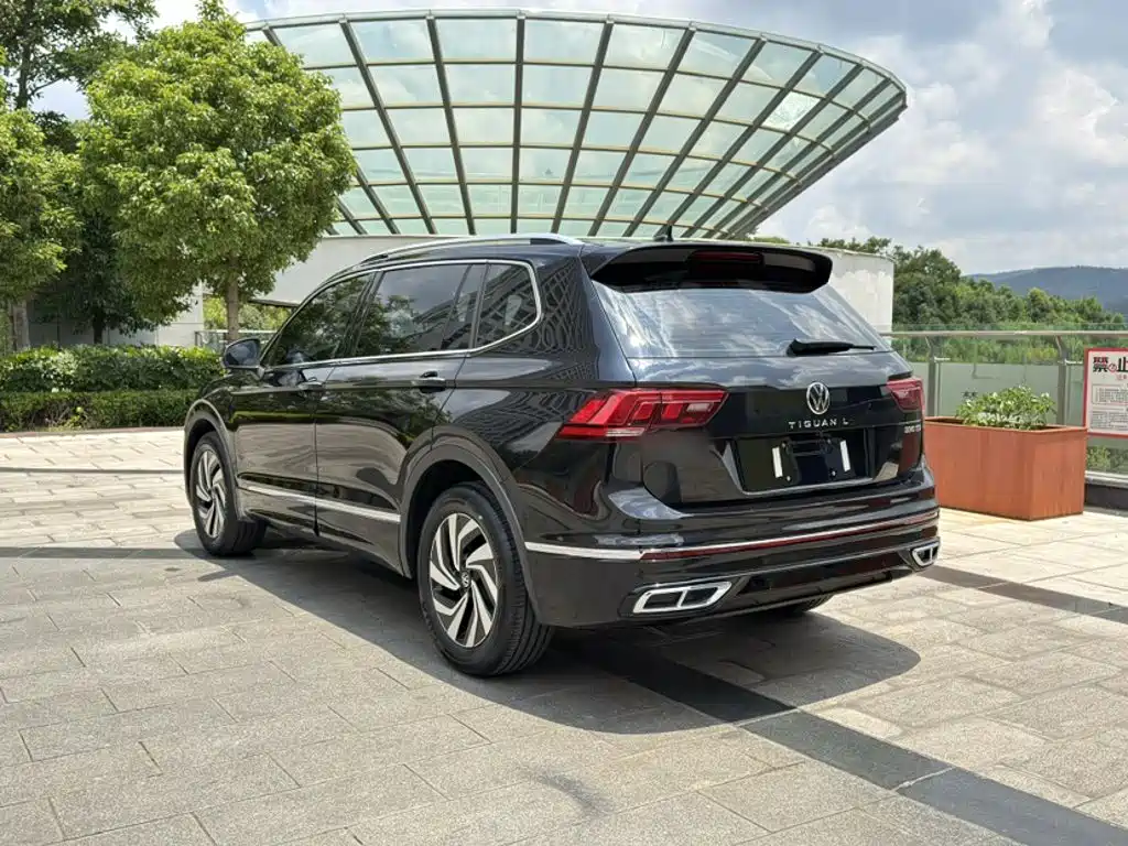 Volkswagen Tiguan L 2024 — фото 10