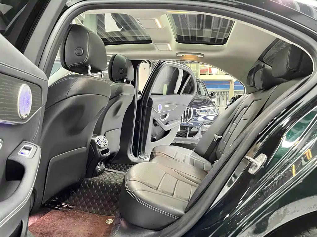Mercedes-Benz C-Class 2020 — фото 13