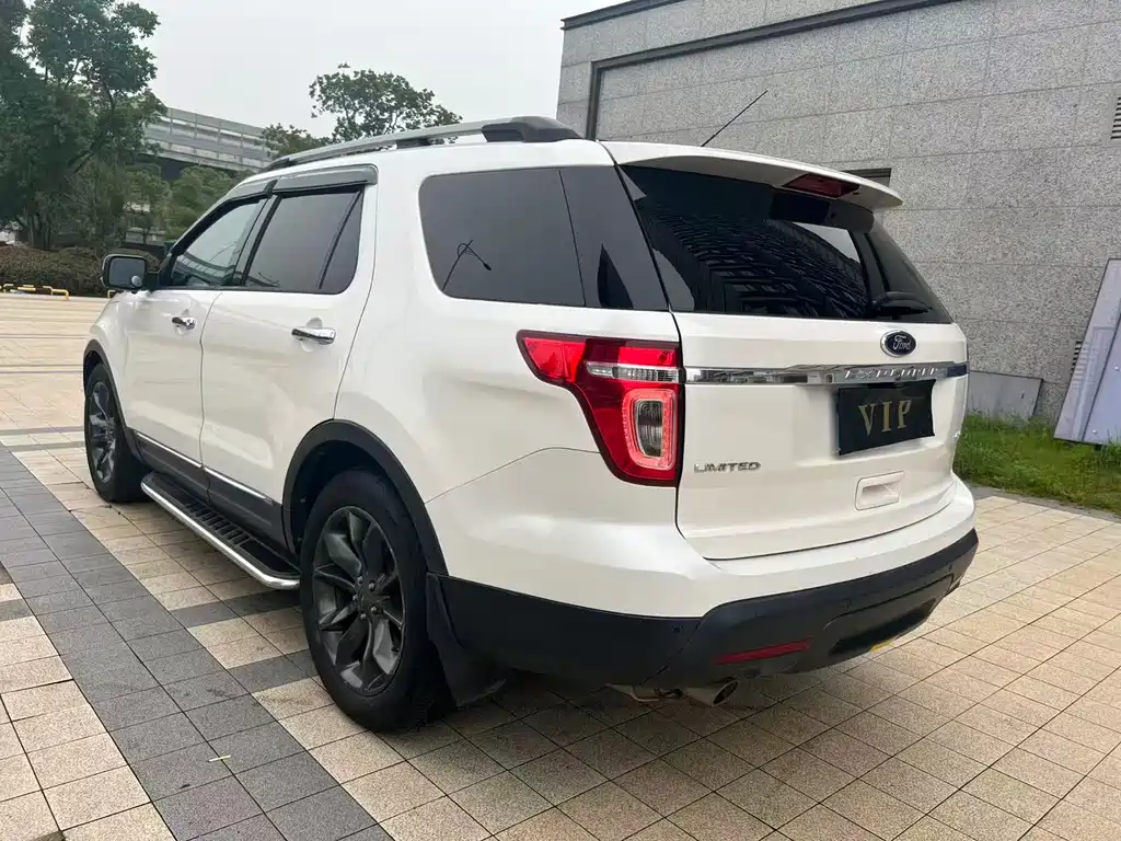 Ford Explorer 2013 — фото 17