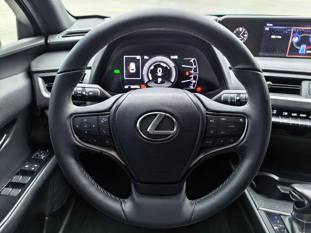 Lexus UX 2020