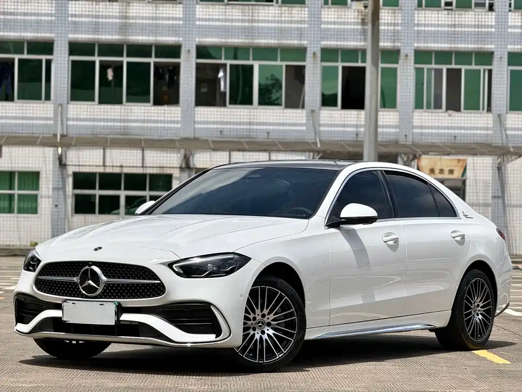 Mercedes-Benz C-Class 2023 — фото 1