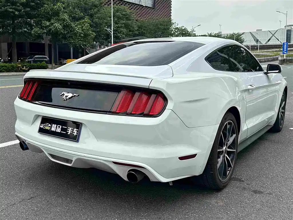Ford Mustang 2016 — фото 7