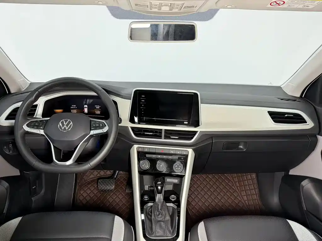 Volkswagen T-Roc 2024 — фото 11