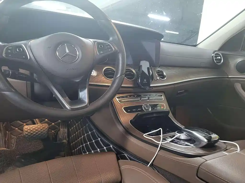 Mercedes-Benz E-Class 2018 — фото 6