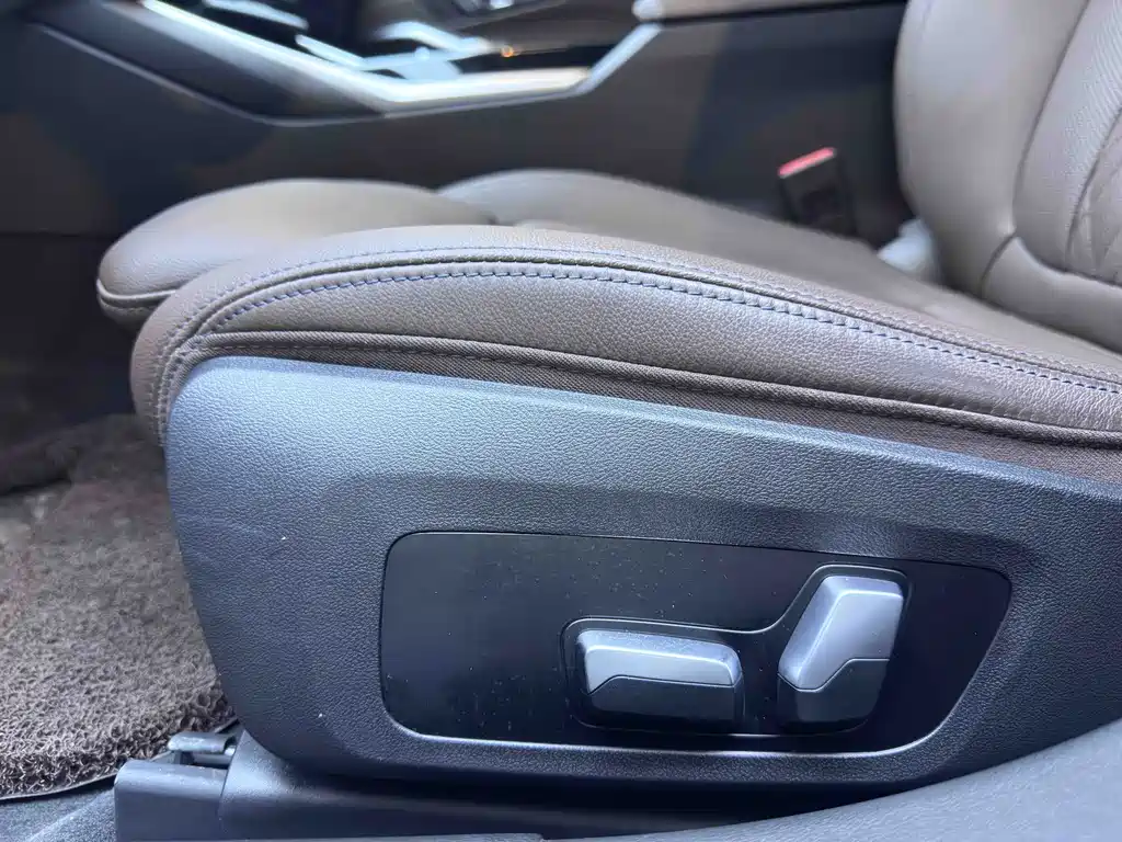 BMW 3 Series 2023 — фото 19